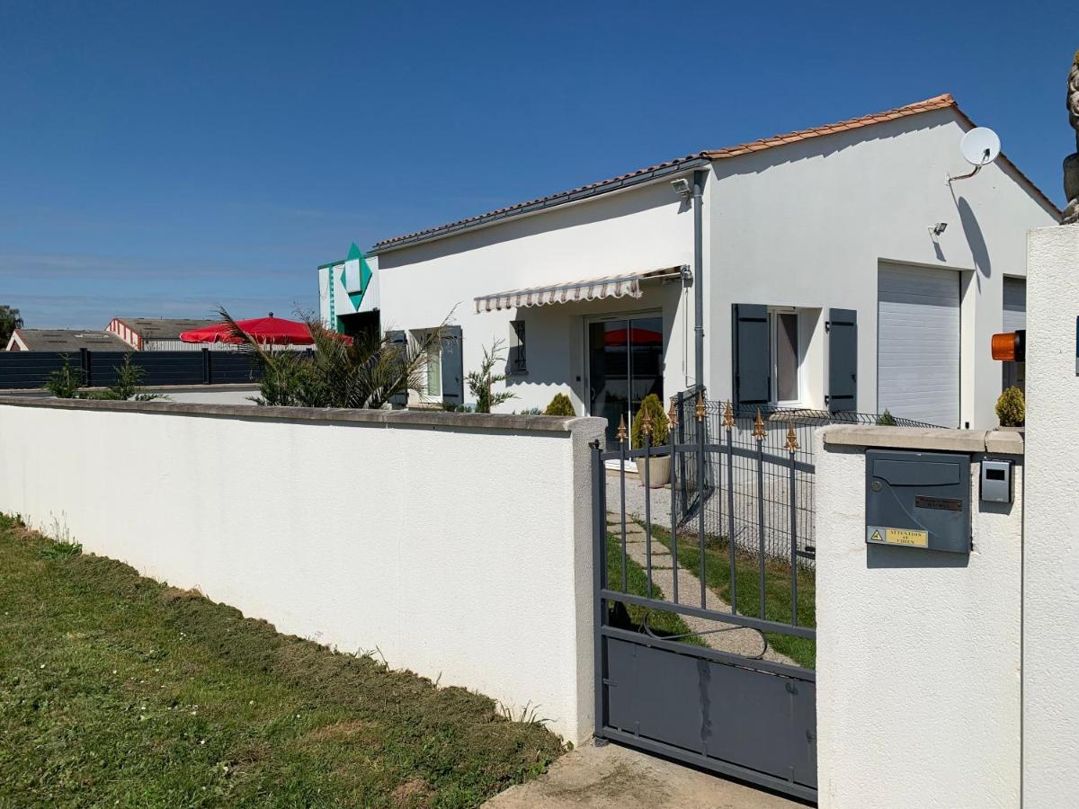 Gite Les Randonneurs Fontenay-le-Comte Bagian luar foto